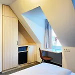 Xenia Hotel 3*