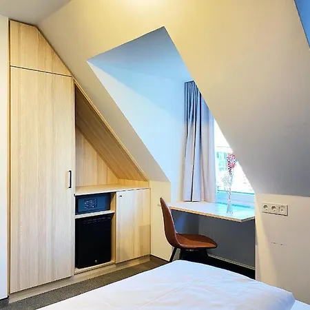 Xenia Hotel 3*