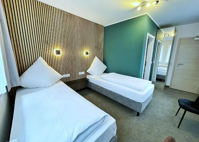 Hotel Xenia 3*